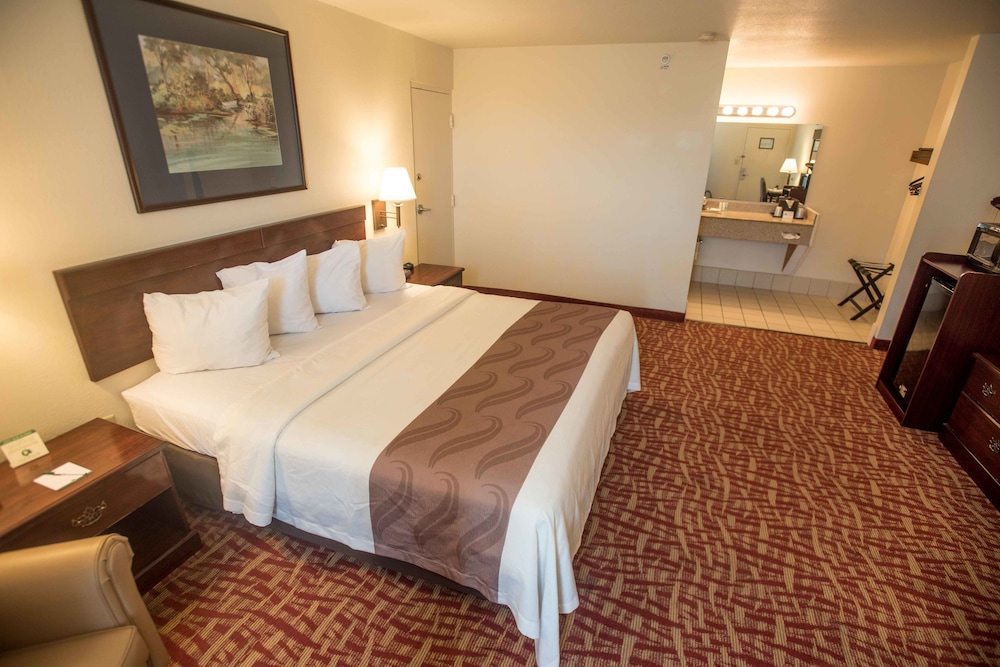 Quality Inn At Town Center 5/34