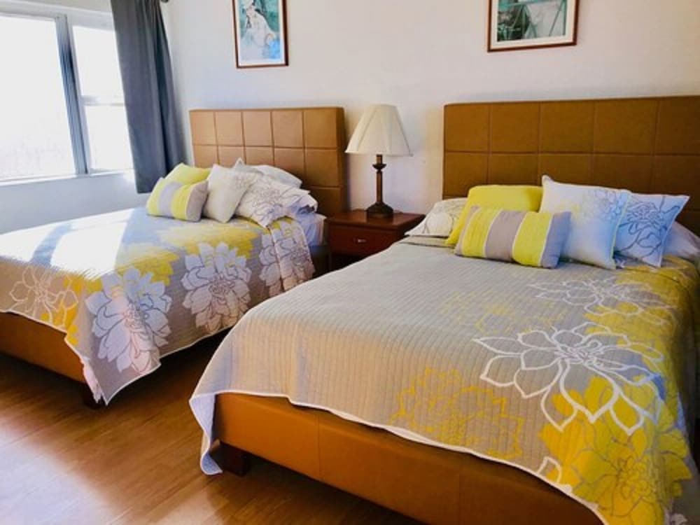 Ebb Tide Resort Oceanfront 19/69