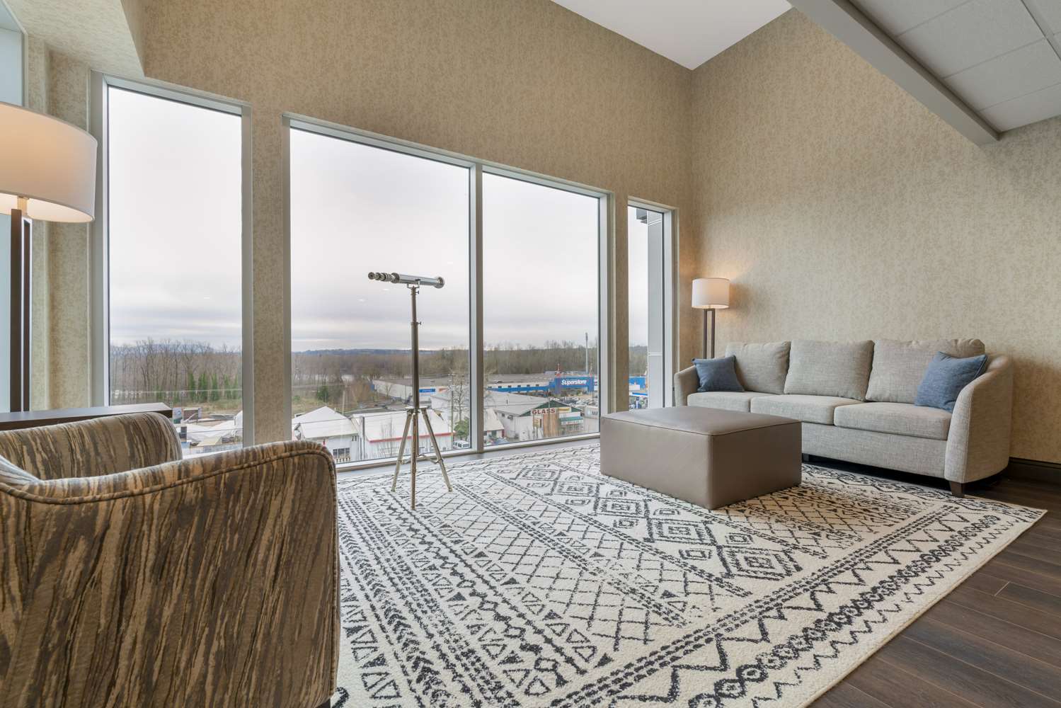 Best Western Plus Mission City Lodge 15/25