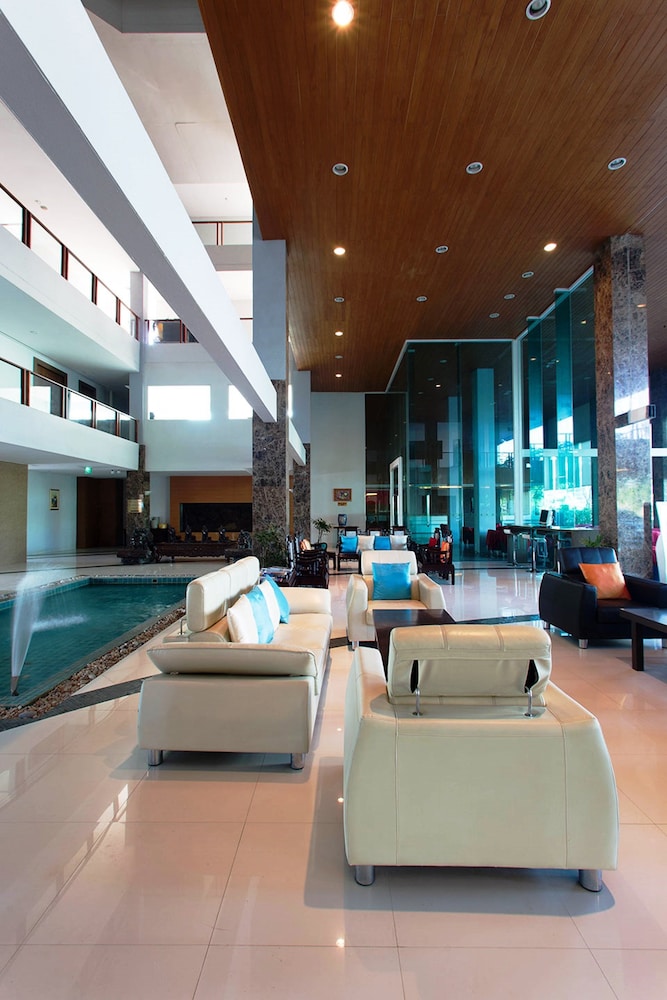 Siam Triangle Hotel 7/61