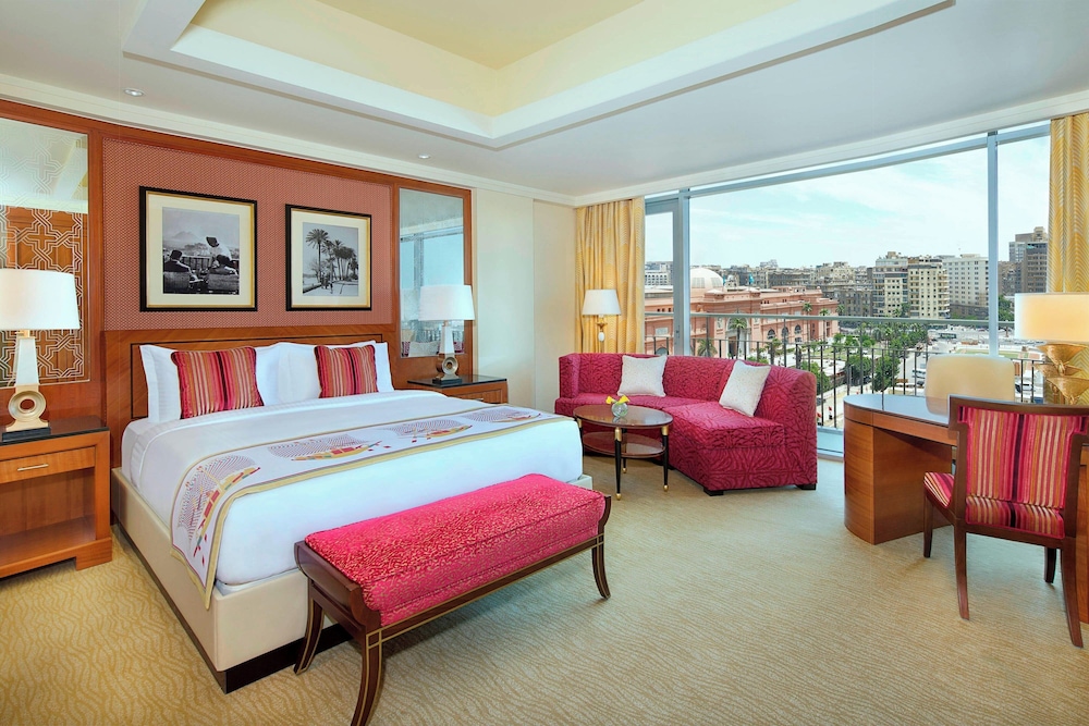 غرفة ديلوكس بسرير كينج، The Nile Ritz-Carlton, Cairo 2/4