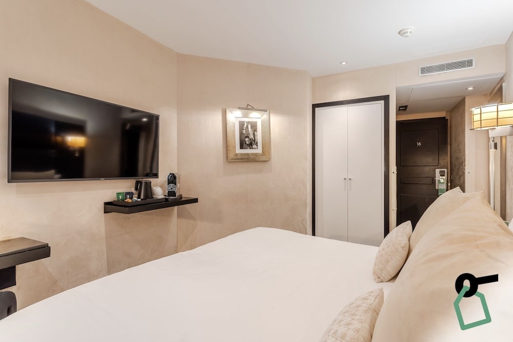 Hotiday Room Collection - Paris Arc de Triomphe 18/50