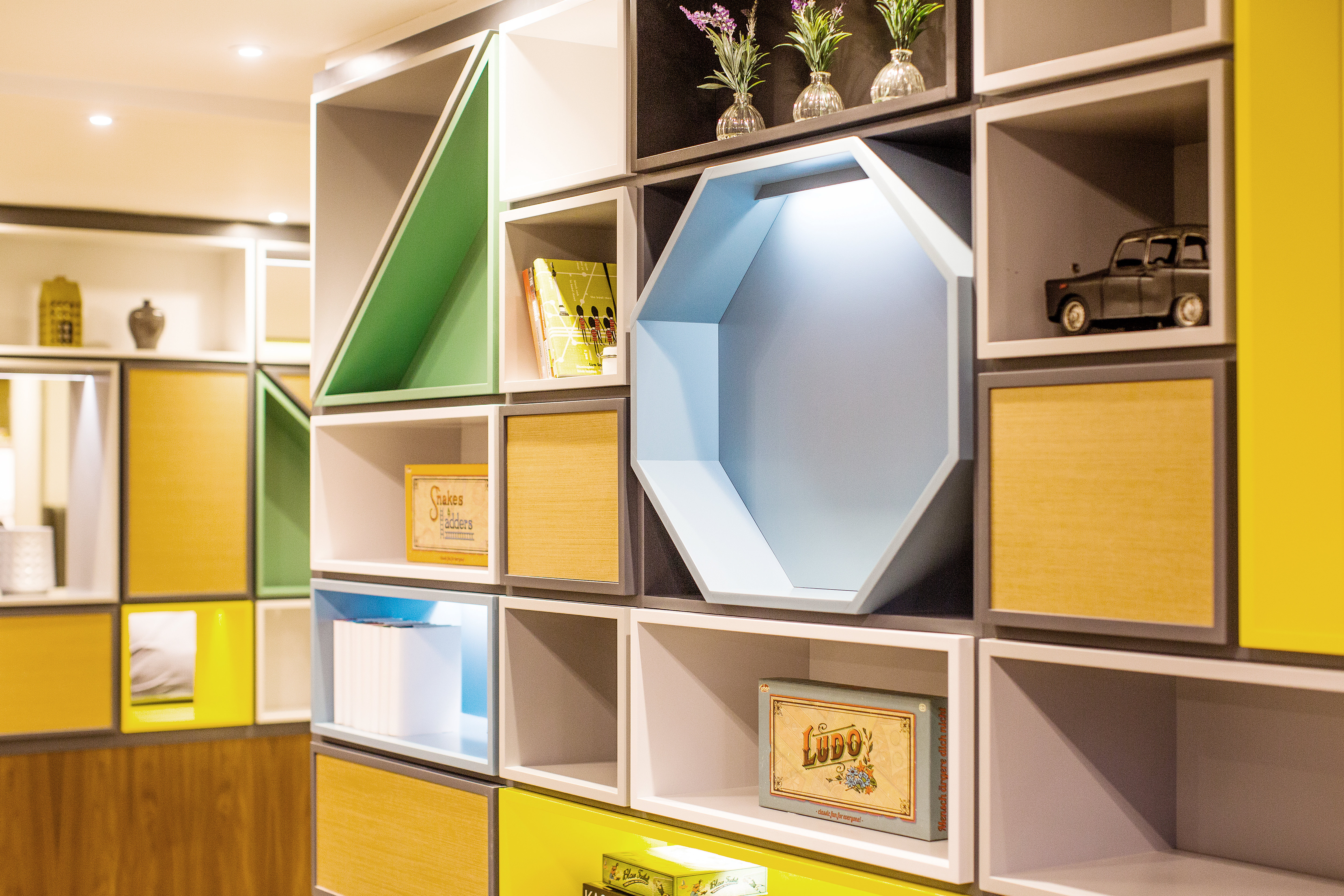 Holiday Inn Gatwick Airport 75/75