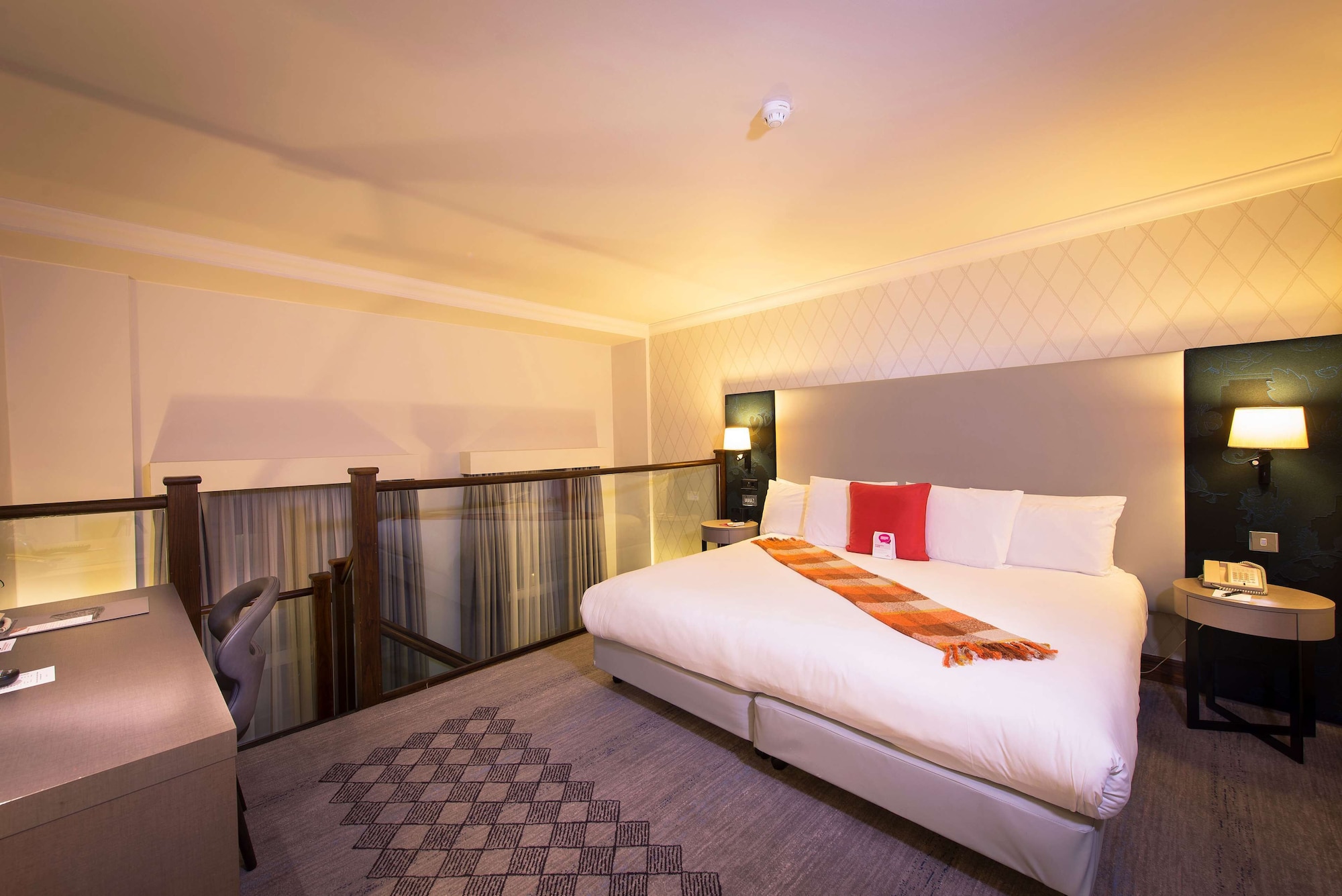 DUPLEX, SUITE, KING BED, SOFA