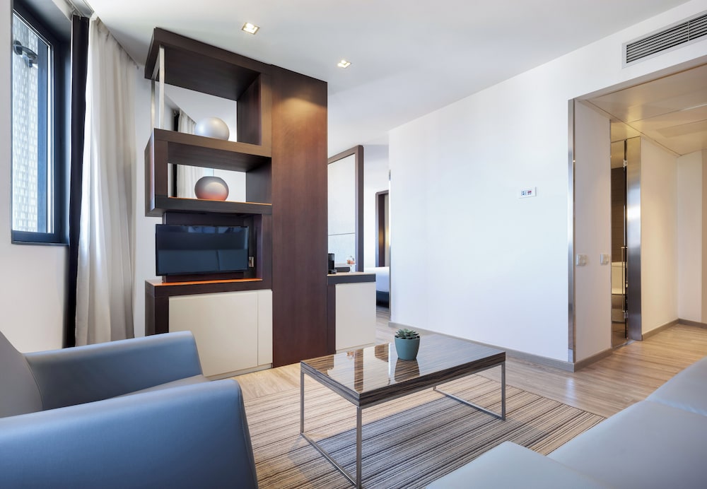 Hotel Barcelona Condal Mar Affiliated by Melia 49/67