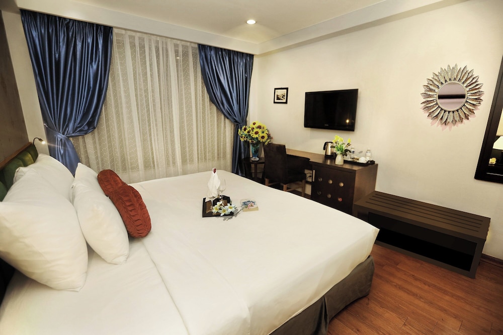 Aviary Hanoi Hotel and Travel 7/41