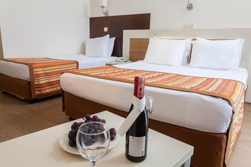 Side Story Resort & Spa 13/53