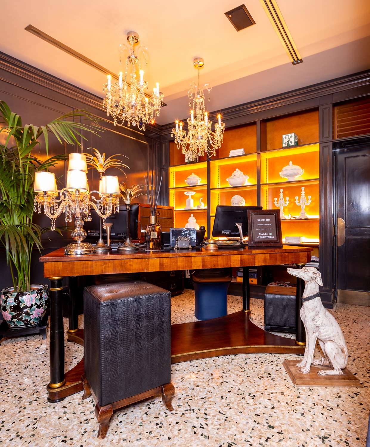 Glam Boutique Hotel Bw Premier Collection 1/10