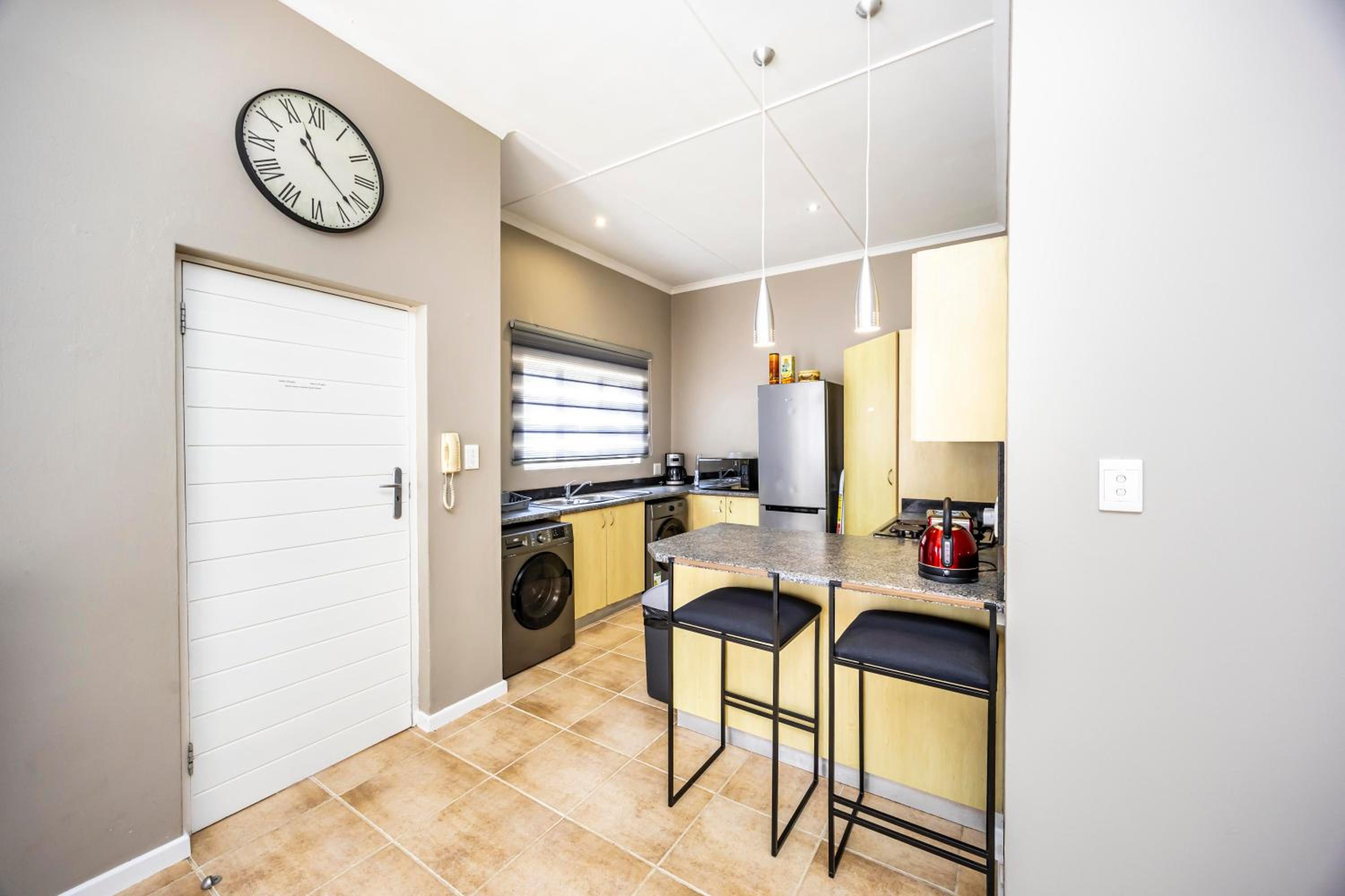 Modern Executive Unit 29/50