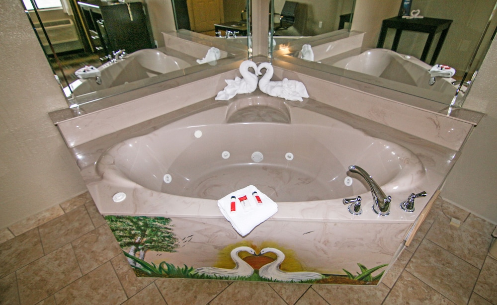 Economy Suites Springfield - I-44 34/43