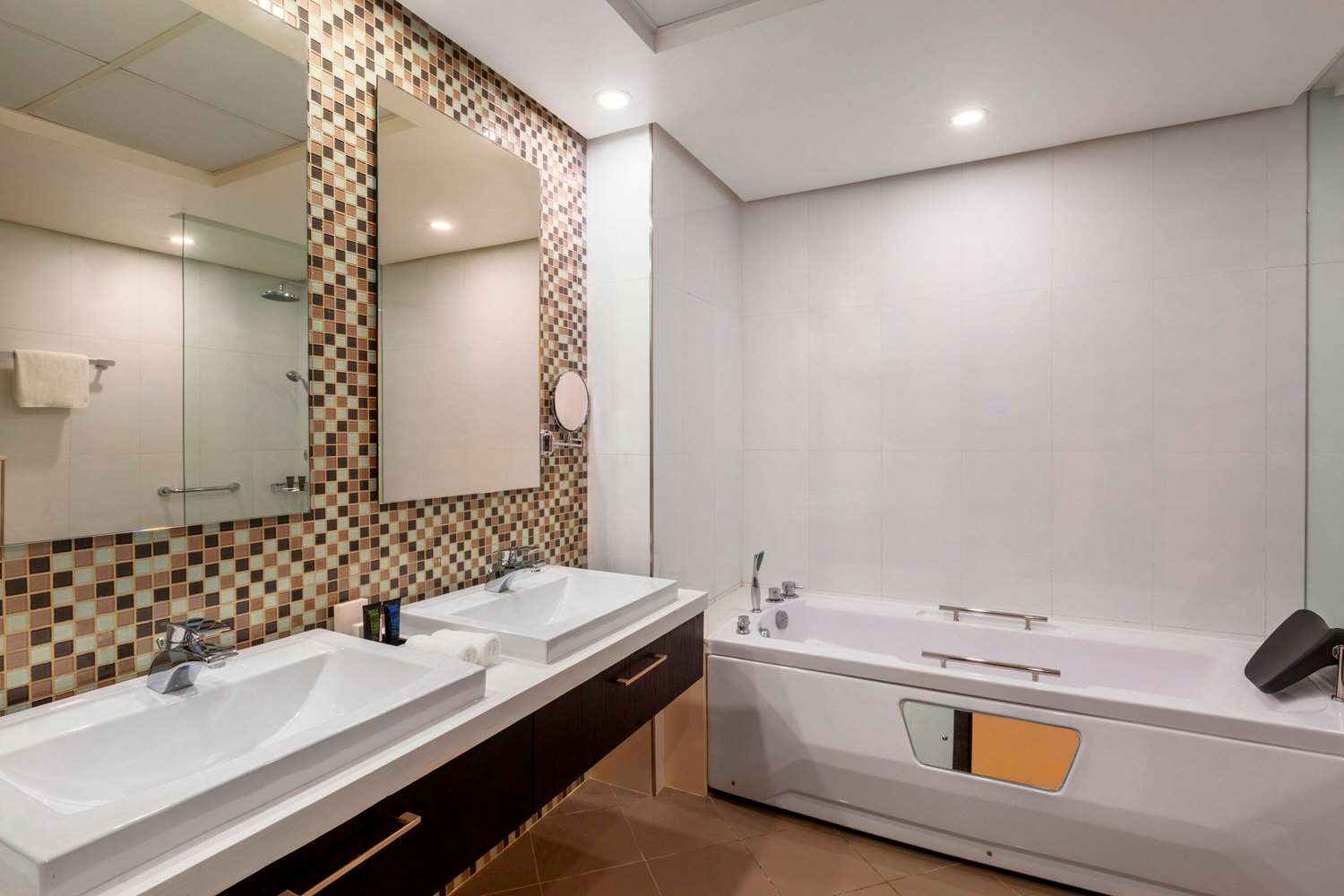 Ramada Hotel & Suites by Wyndham Amwaj Islands Manama 59/61