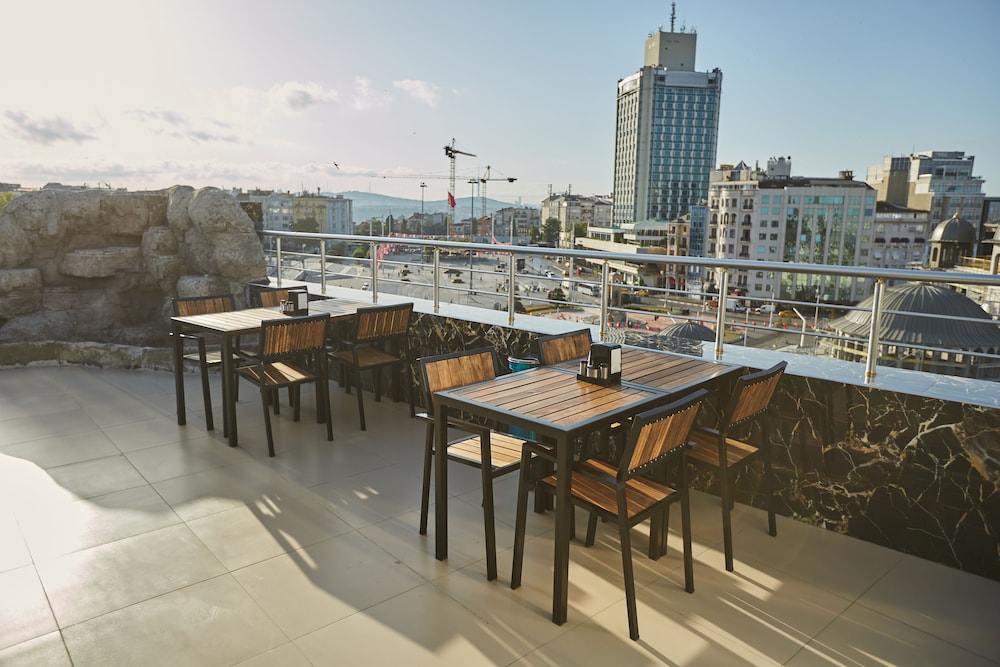 Kartal Palace Taksim Square 17/32