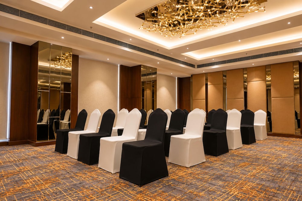 Park Inn by Radisson Ayodhya 23/28
