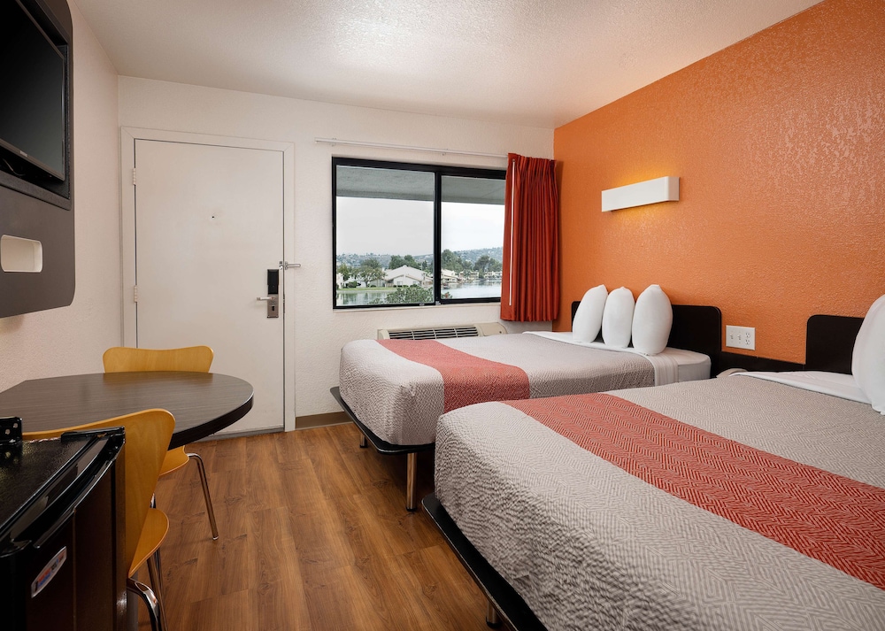 Motel6 Camarillo, CA 31/71