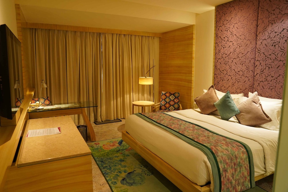 Royal Orchid Jaipur 23/62