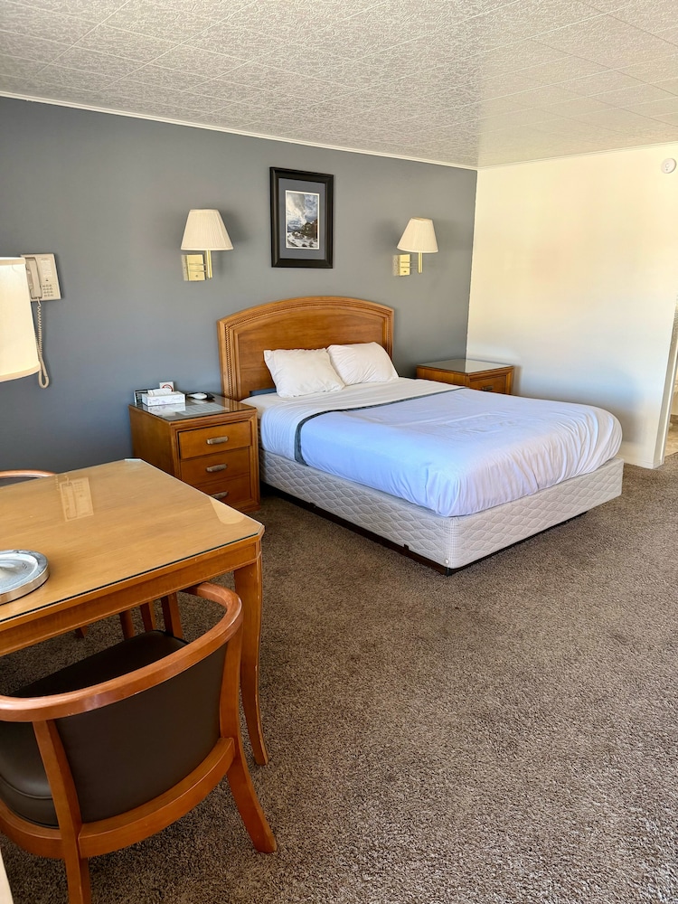 Bristlecone Motel 22/50