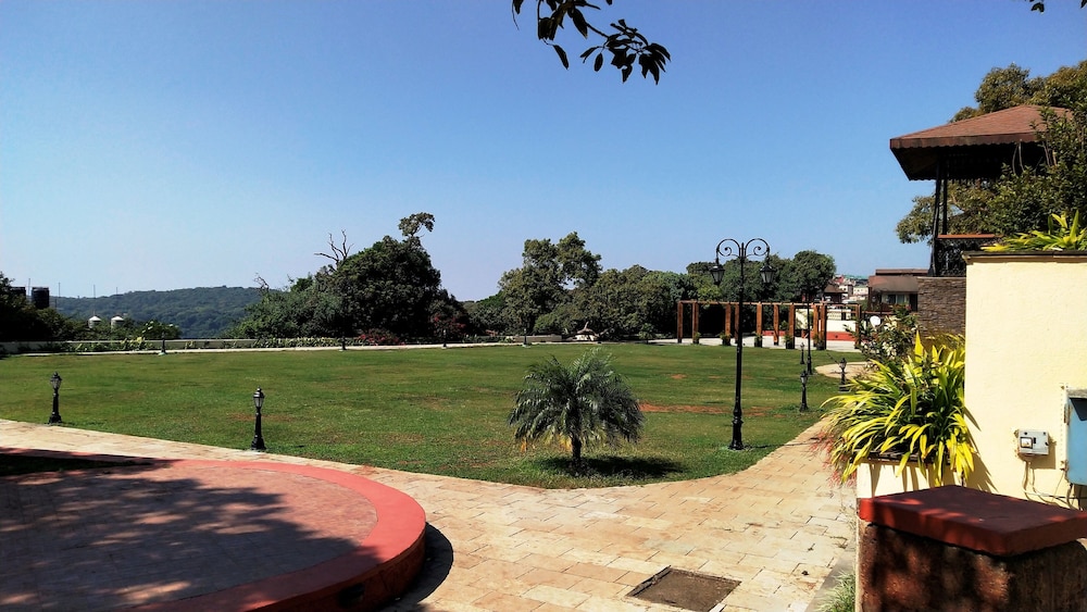 REGENTA MPG CLUB MAHABALESHWAR 49/80