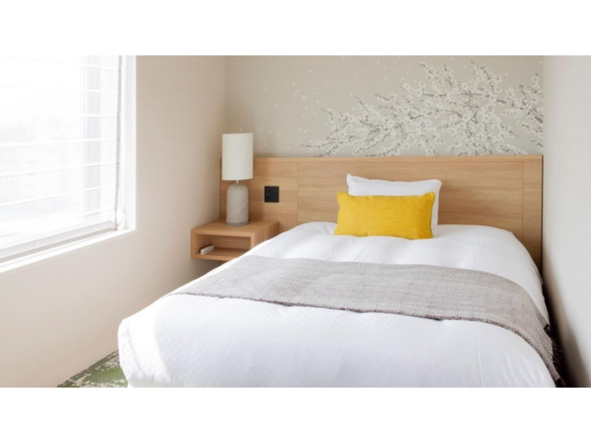 Renovated, Standard, Single