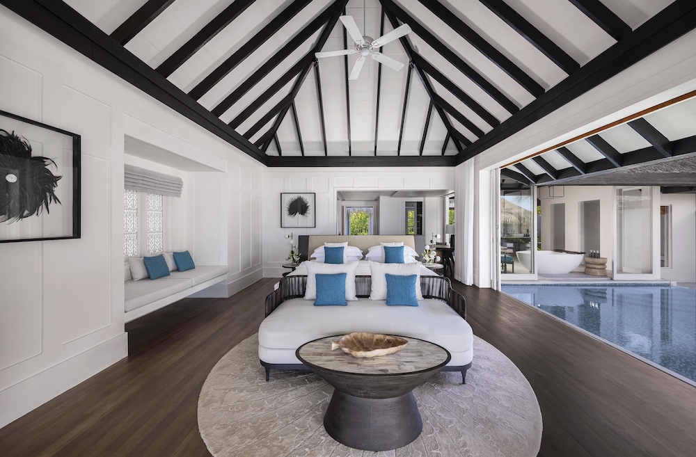 Naladhu Private Island Maldives 39/65