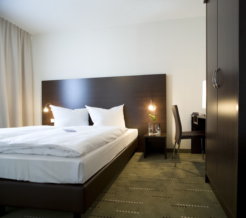 Premier Inn Berlin City Spittelmarkt 15/61