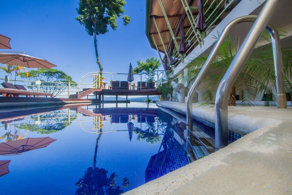 Issimo Suites Boutique Hotel Spa Adults Only 7/71