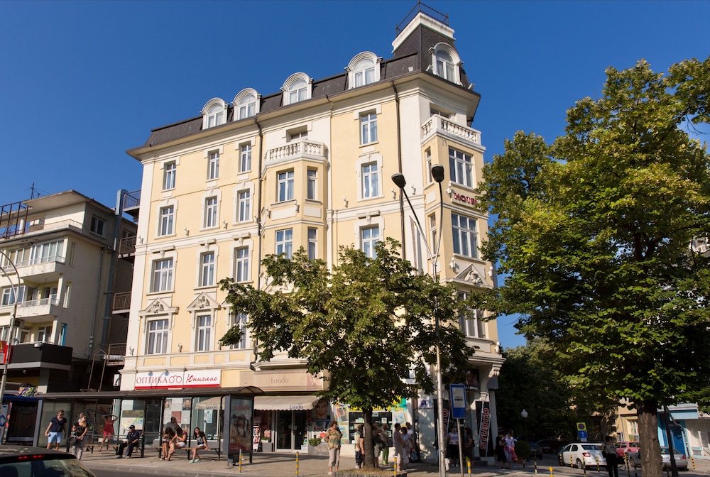hotel