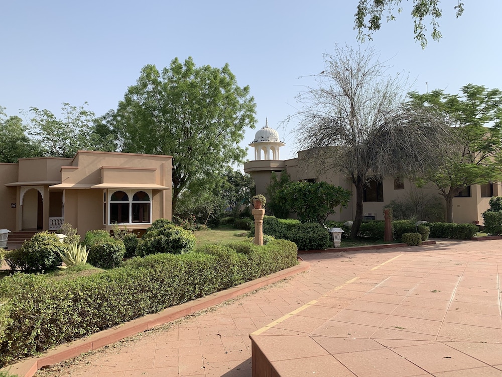 Heritage Resort 51/55