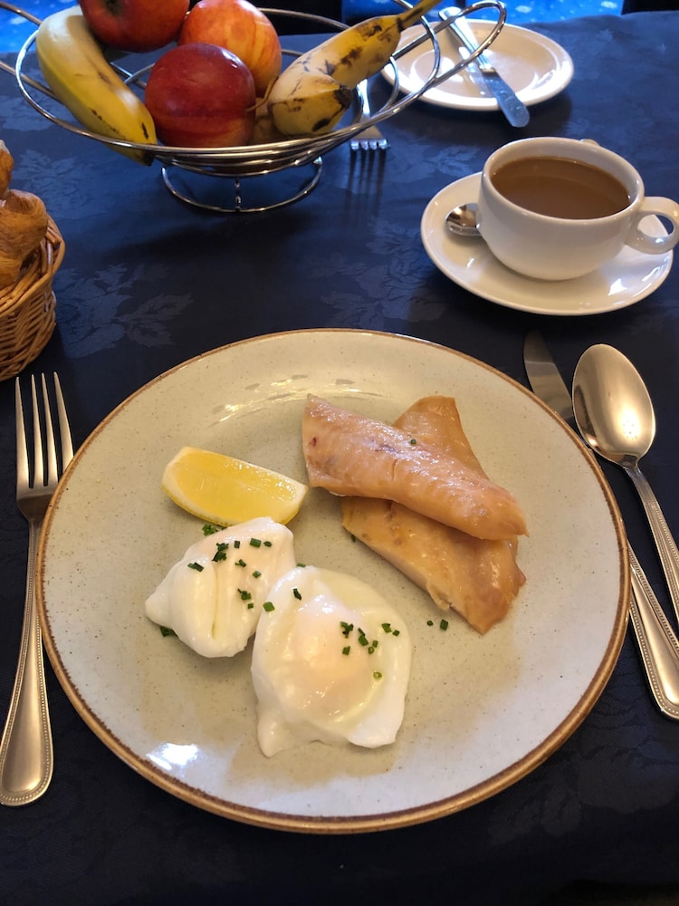 Ramnee Hotel 24/50