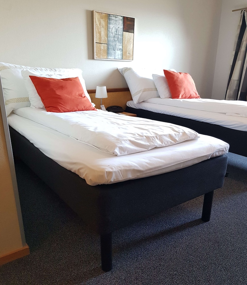 Stav Hotel 31/77