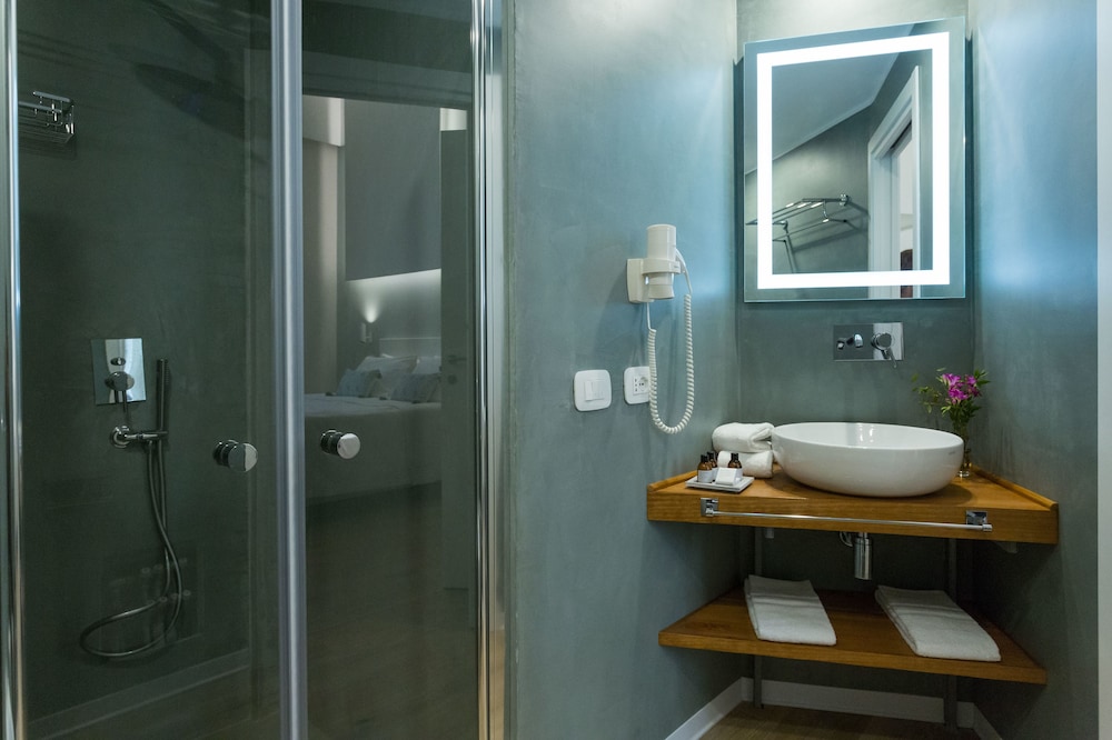 Bellaroto Suite 22/58