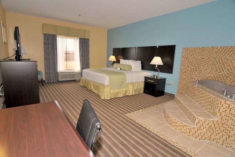 Best Western Plus Goodman Inn & Suites 24/31