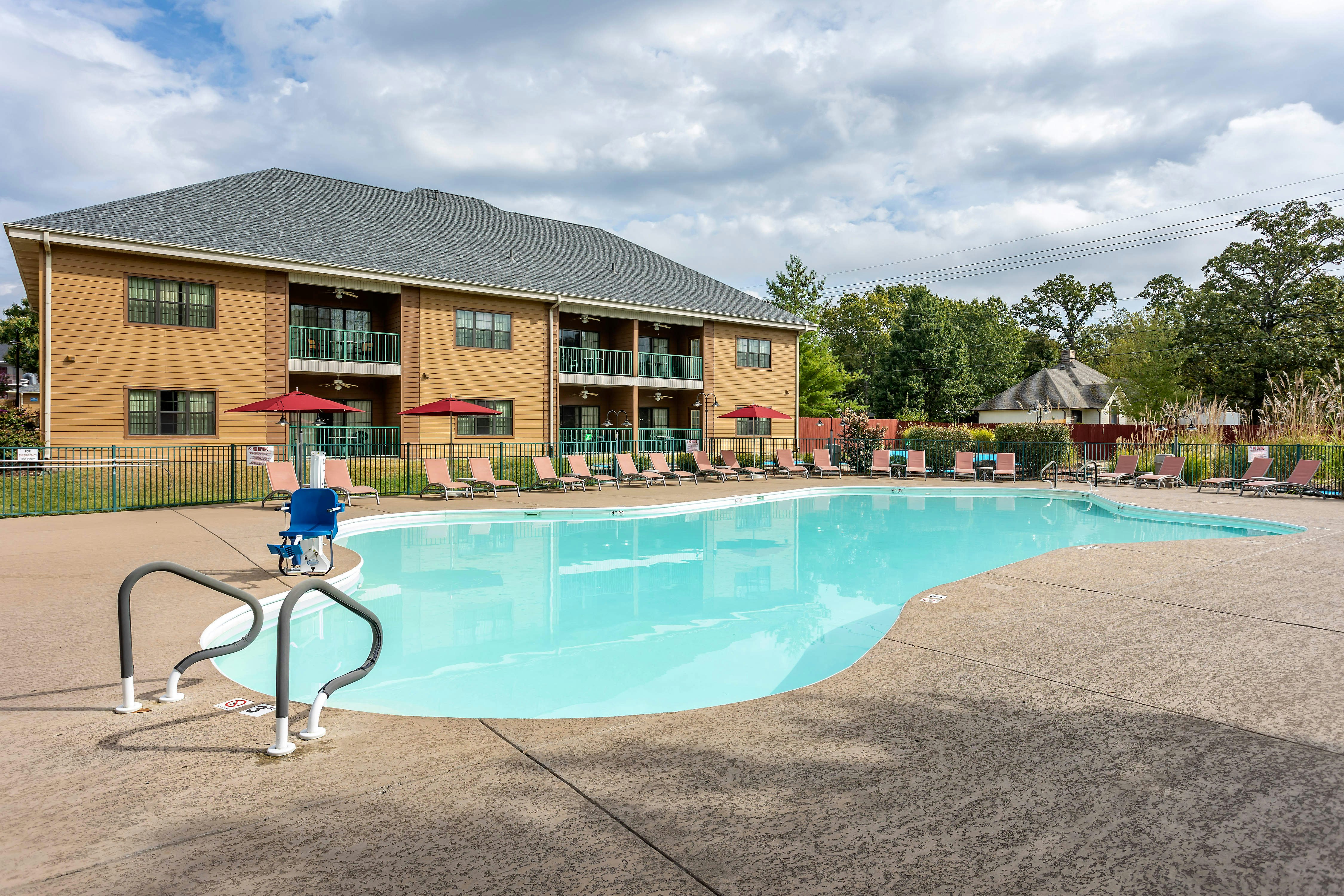 Hilton Vacation Club The Falls Village Branson 6/38