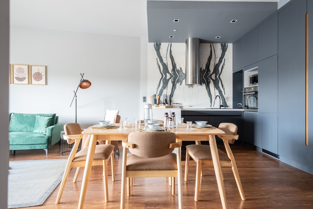 Benesta Residence By NewInn 26/50