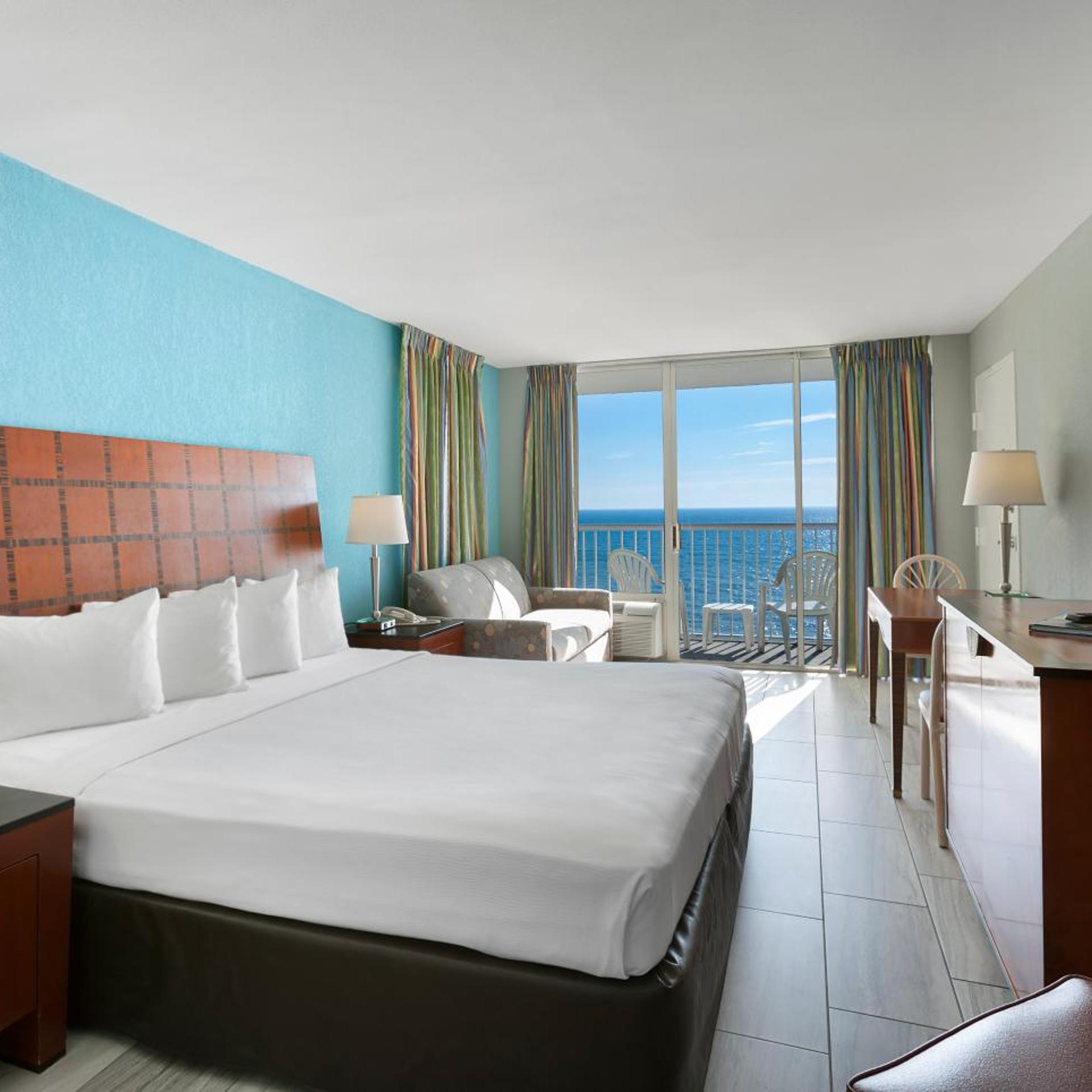 Efficiency, King Bed, Ocean Front
