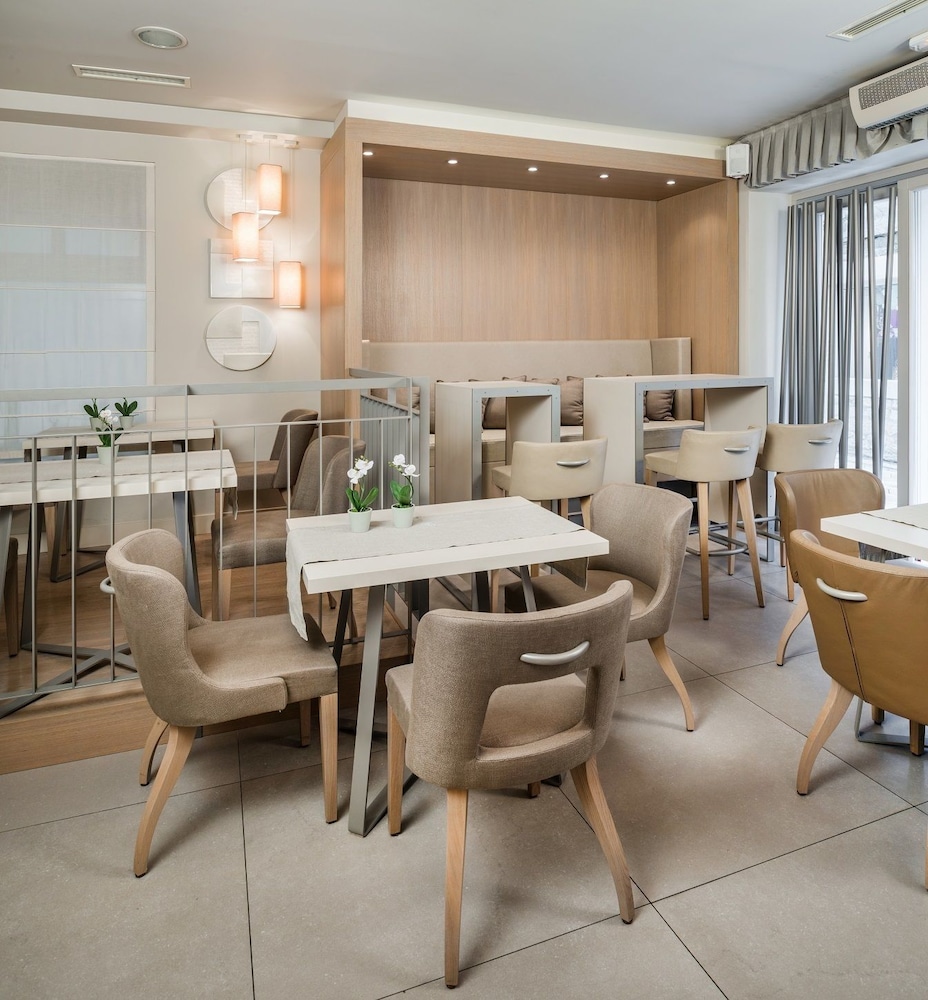 ART HOTEL KALELARGA 51/67