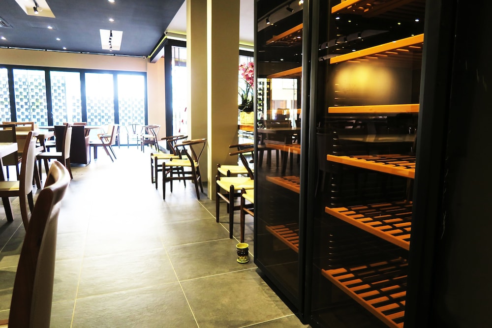 LE DREAM BOUTIQUE HOTEL 33/39