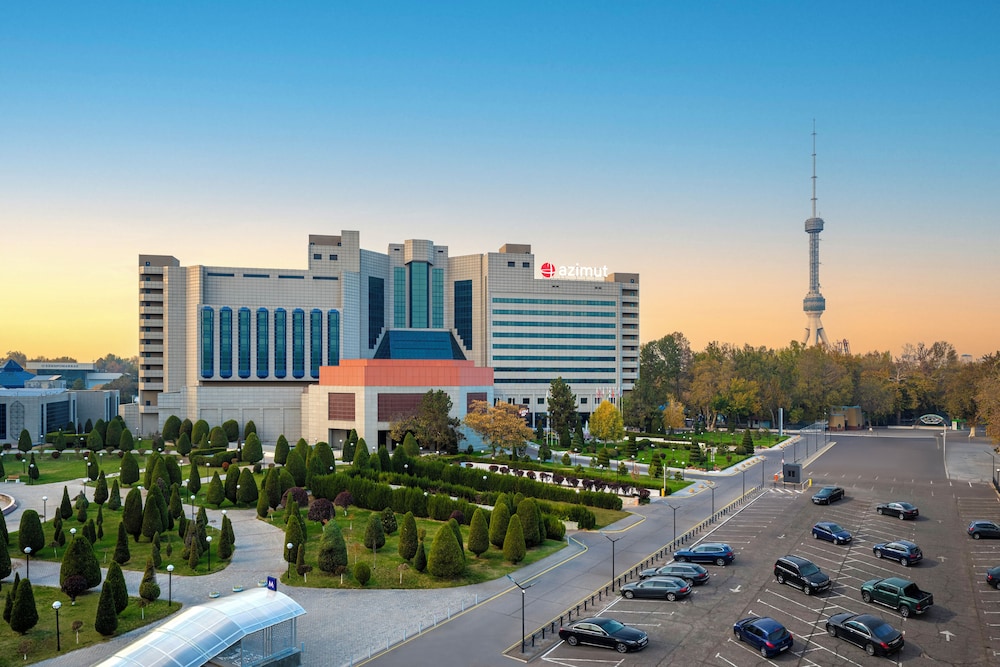 International Hotel Tashkent 45/49