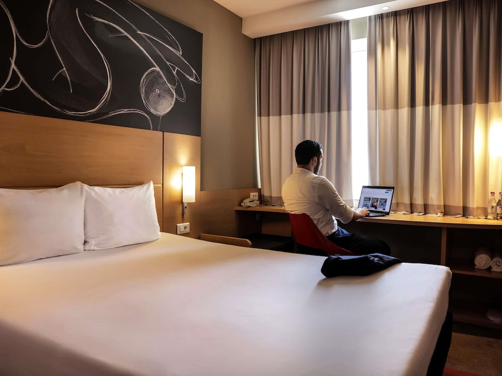 Ibis Yerevan Center 21/67