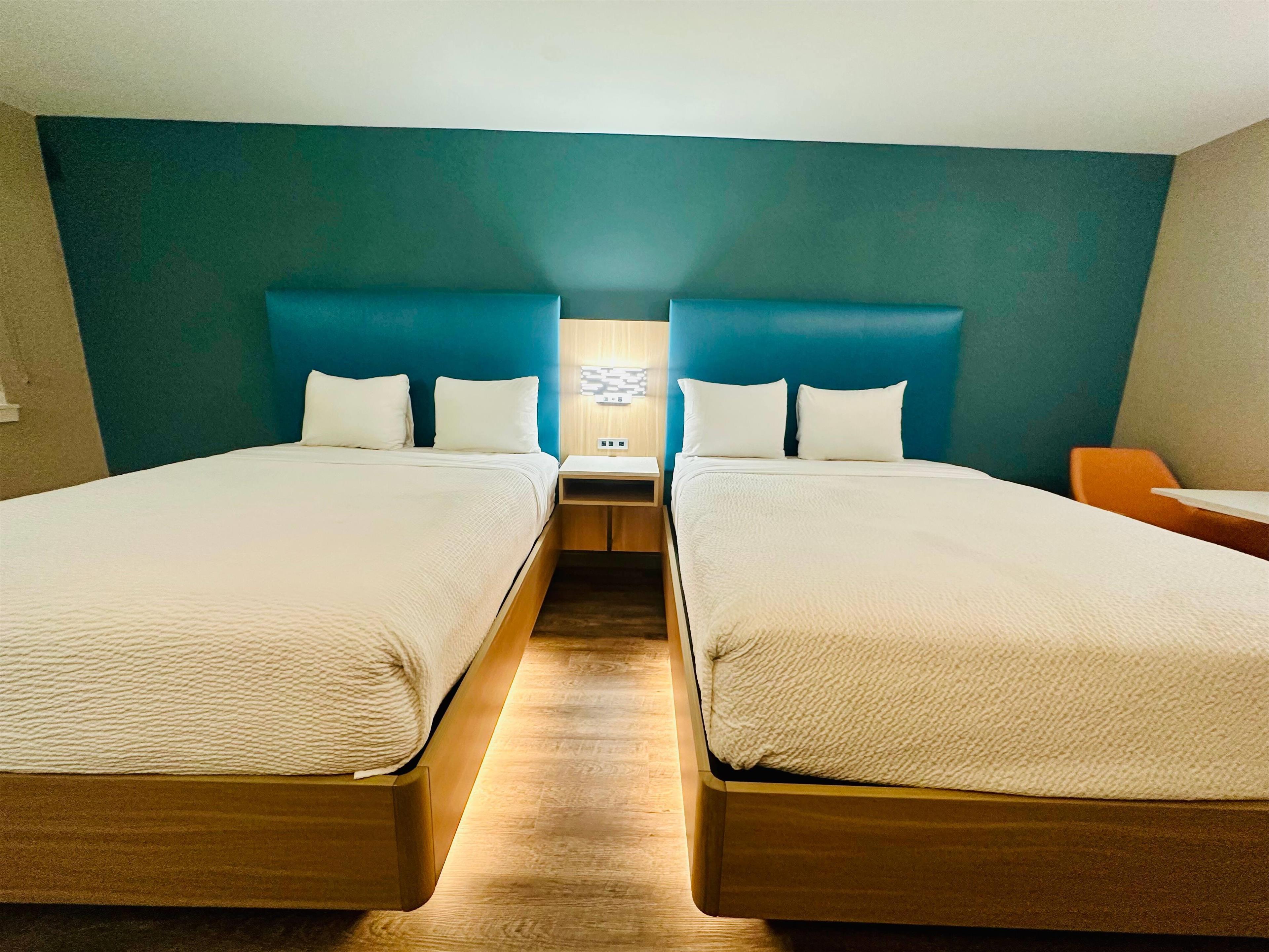 غرفة، La Quinta Inn by Wyndham Costa Mesa / Newport Beach 3/6