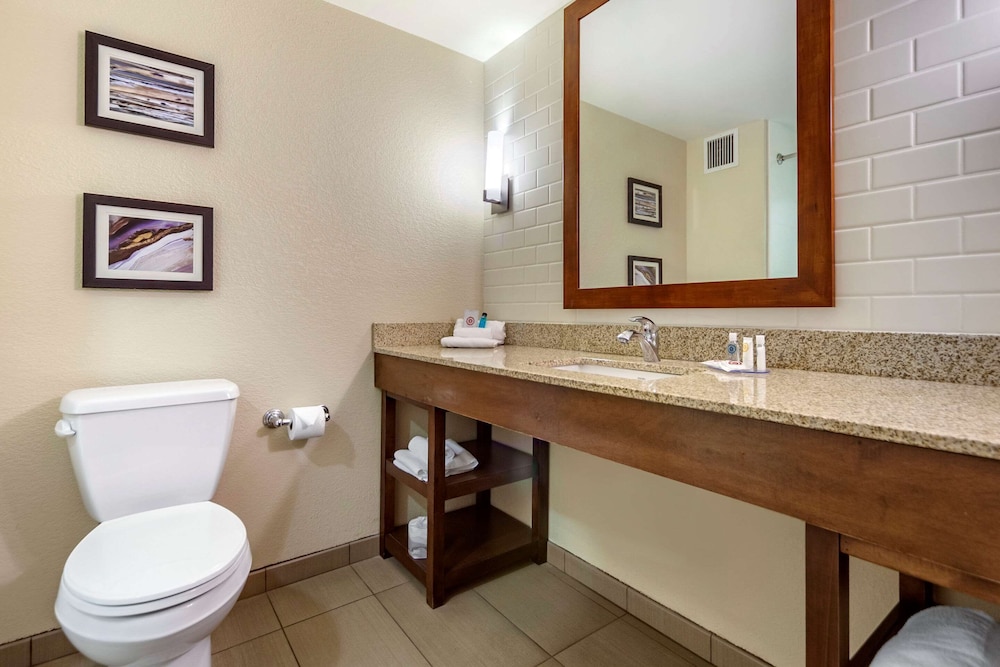 Comfort Inn & Suites Sidney I-80 42/49