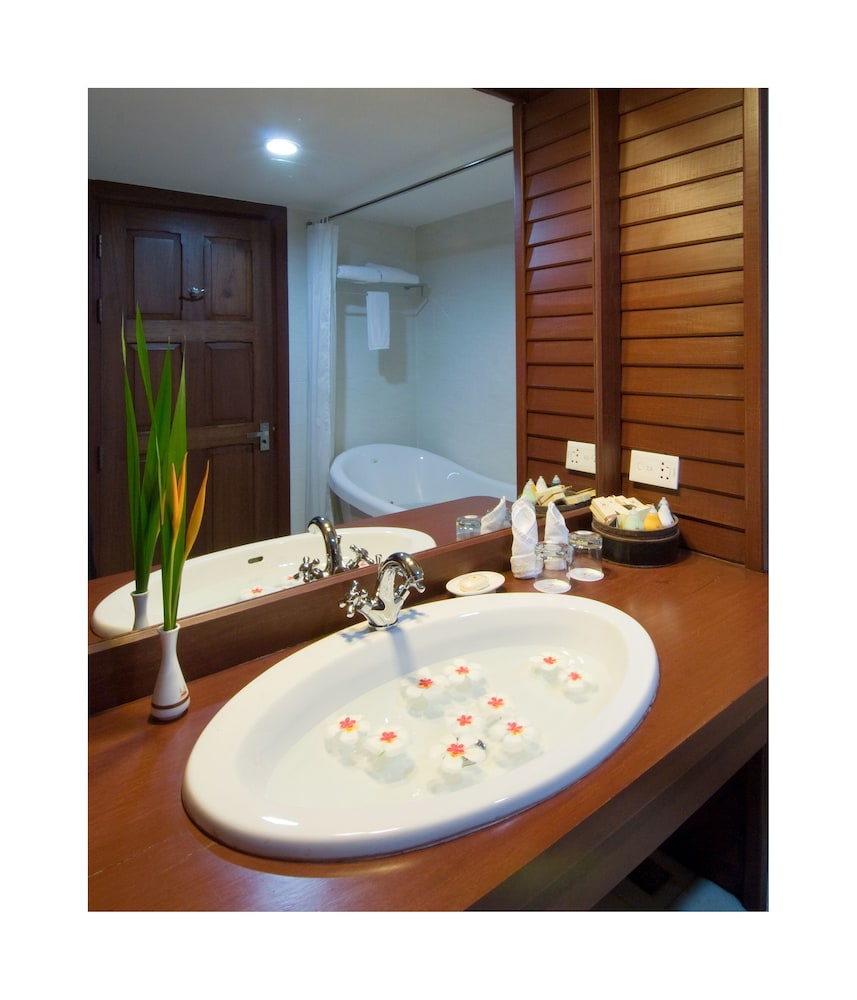 Royal Angkor Resort & Spa 62/62