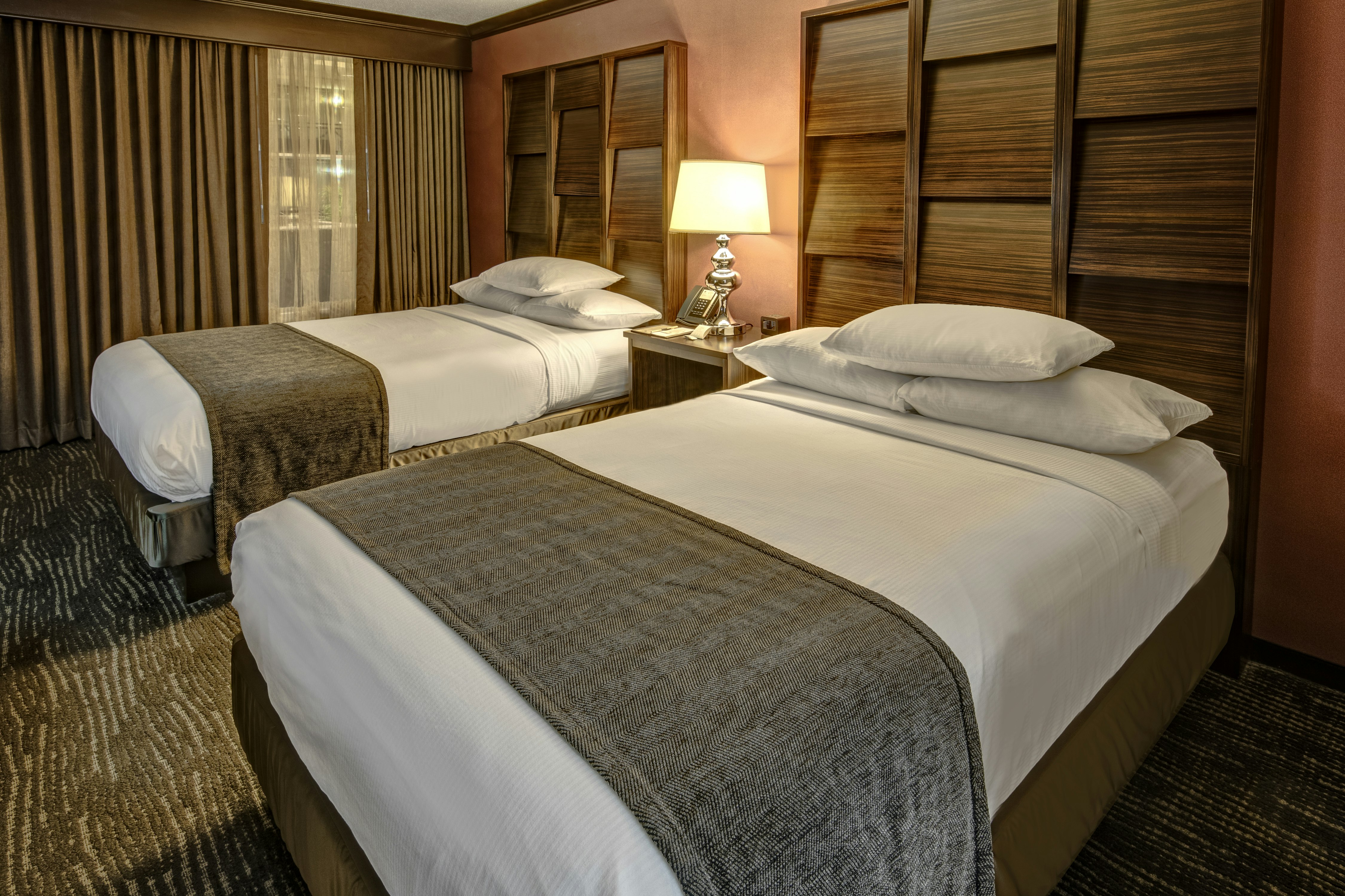 Doubletree By Hilton Hotel Decatur Riverfront 6/23