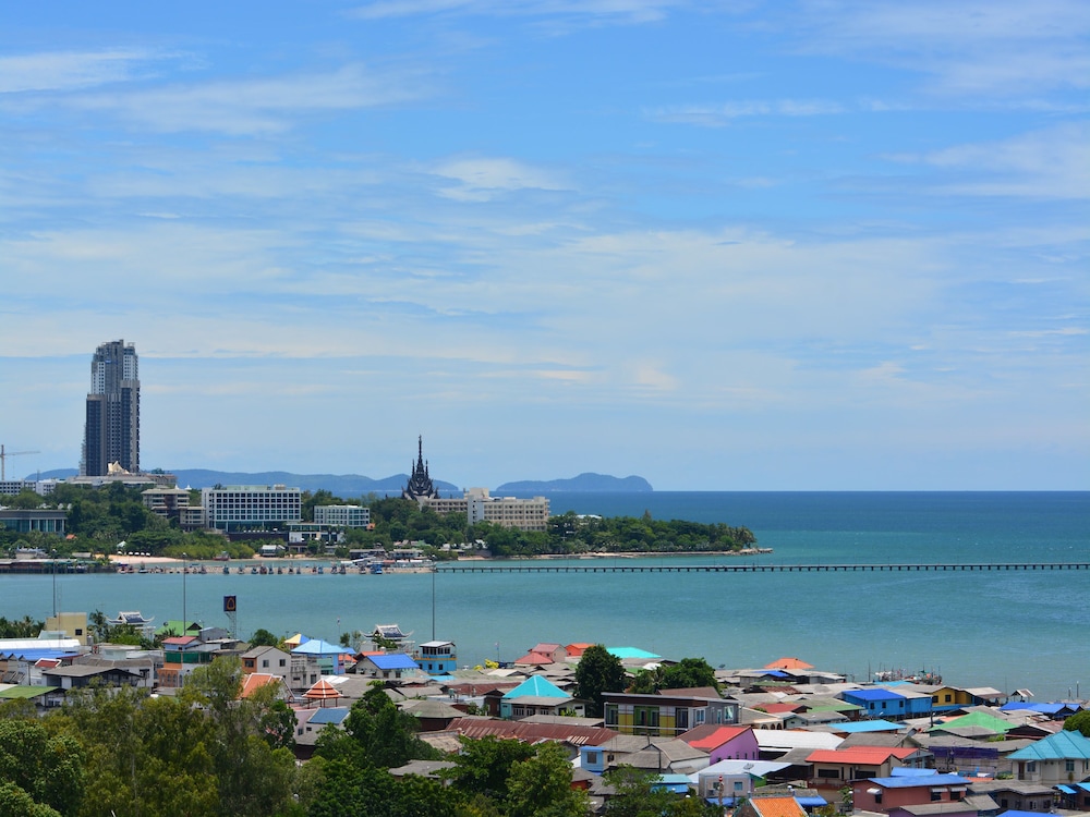 Ruenthip Residence Pattaya 61/65