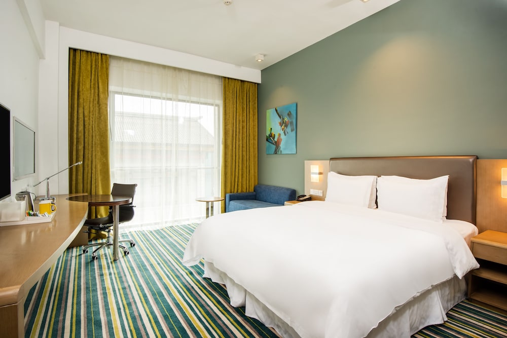 HOLIDAY INN EXPRESS DUJIANGYAN ANCIENT CITY 13/29