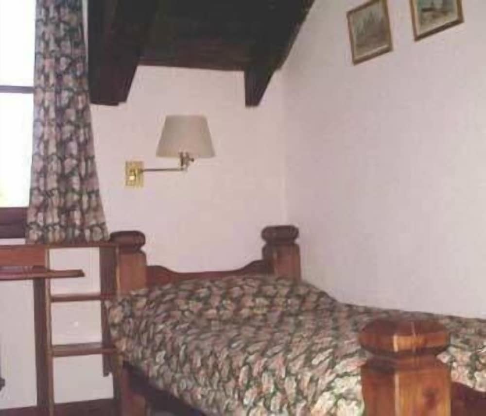 Posada del Angel 66/67