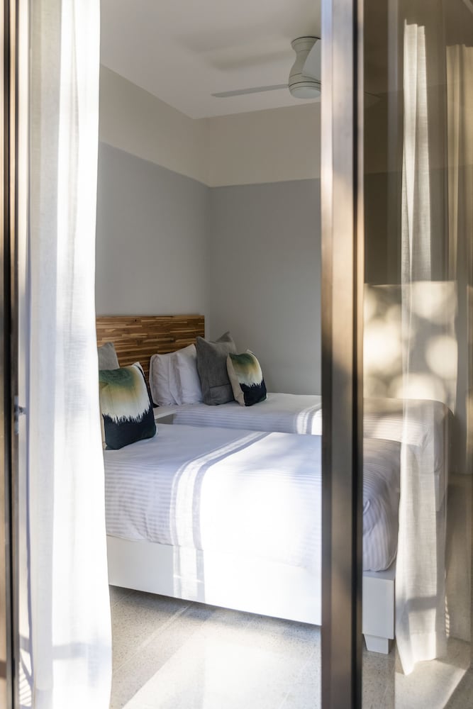 Nya Hotel 18/50
