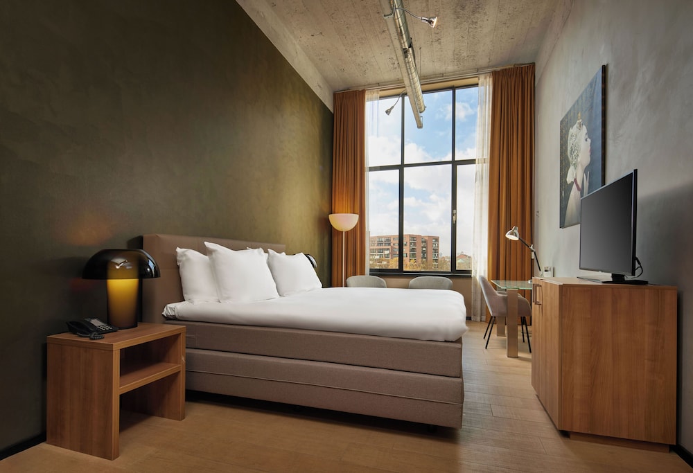 لوفت سوبيريور بسريرين منفصلين، WestCord Hotel Eindhoven 4/6