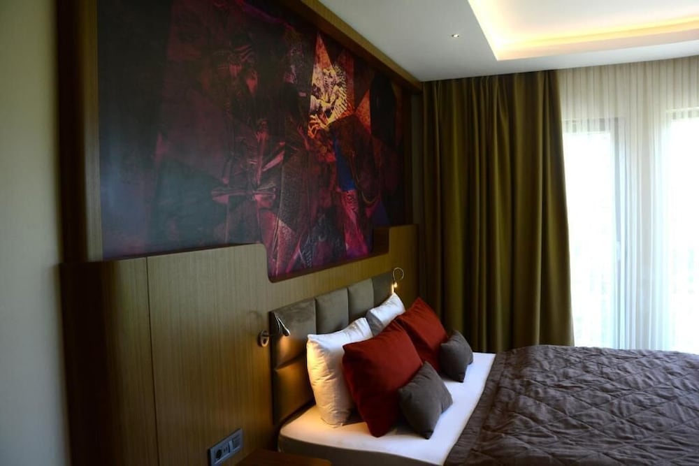 VOICE HOTEL 15/41