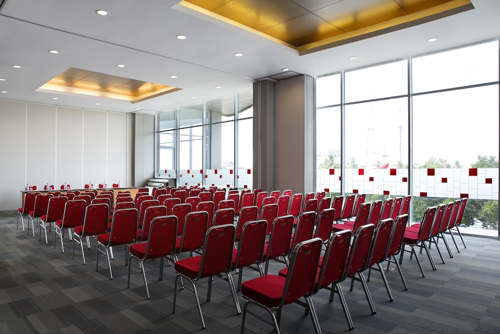 Amaris Hotel Palembang 46/48