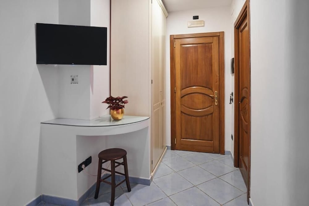 Albergo Pompei Valley 4/66